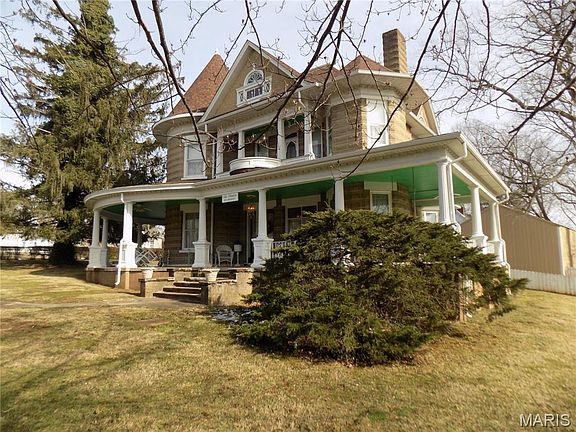 2nd image of 203 S Knob St
