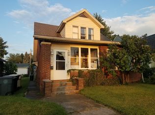 914 S Twyckenham Dr, South Bend, IN 46615