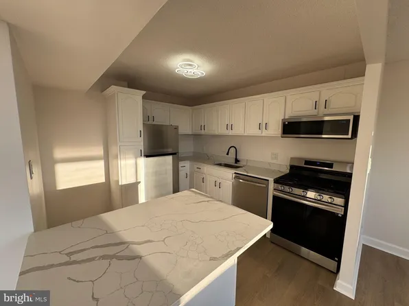 1836 Metzerott Rd, Hyattsville, MD