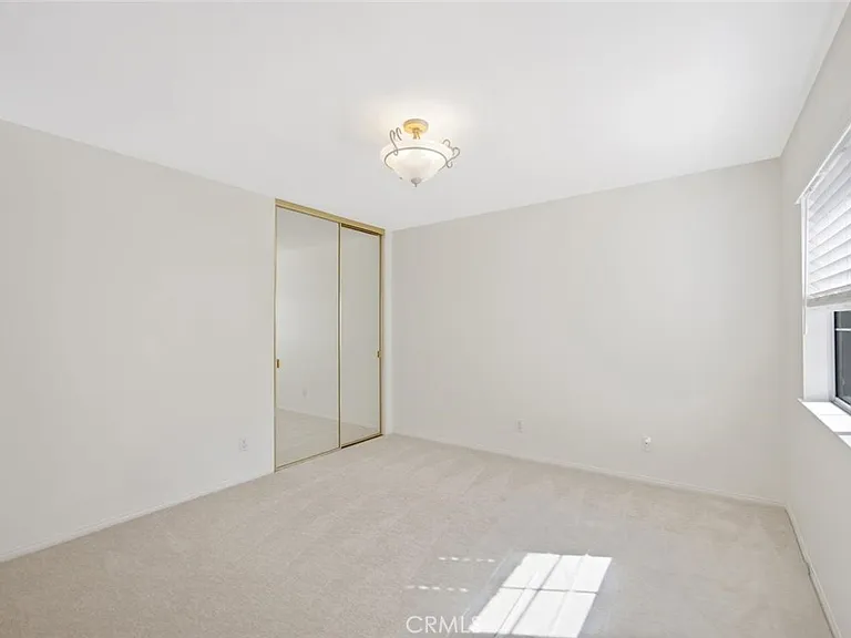 5974 Ruthwood Dr — Photo 17