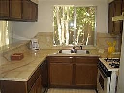 4th image of 106 N Woodstock Circle Dr