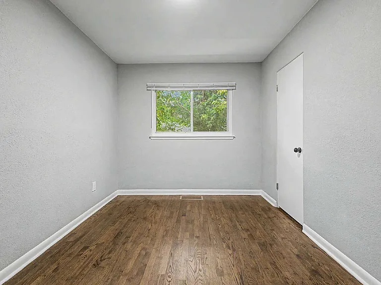 2912 S Delaware St — Photo 15