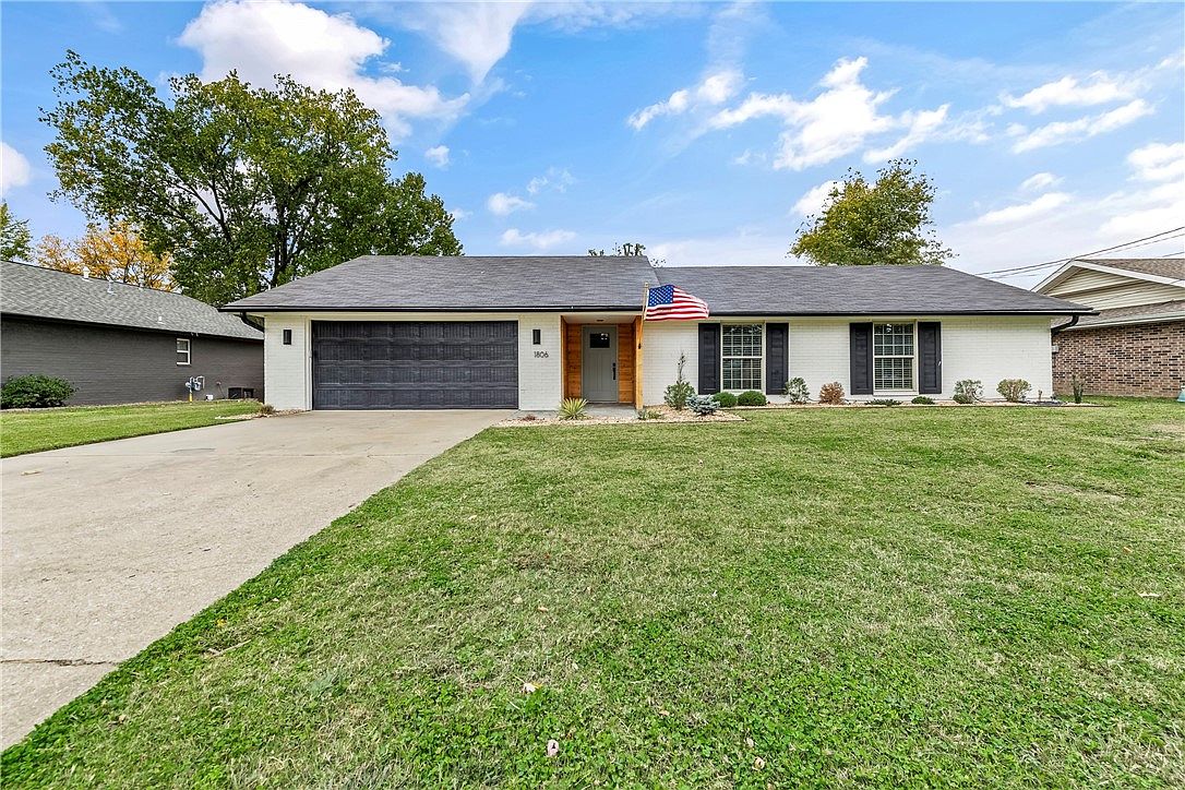 1806 SW D St, Bentonville, AR 72712 MLS 1260077 Zillow