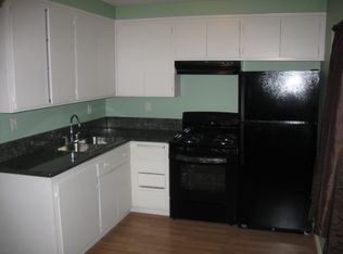 235 8th St, Santa Paula, CA 93060