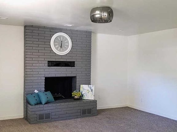 4th image of 2339 W Montebello Ave