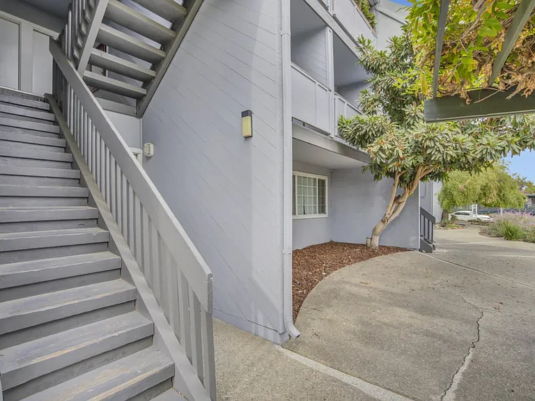 650 Alamo Ct #6 — Photo 10