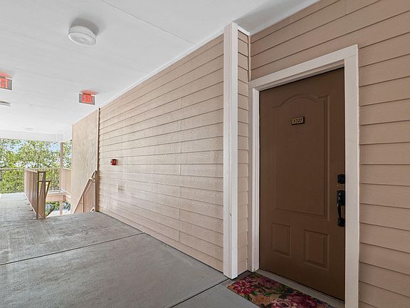 4th image of 6450 Borasco Drive #3707