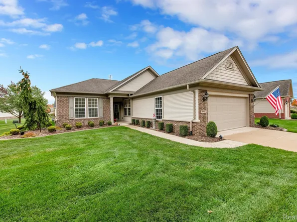 26483 Higgins Way, Brownstown, MI 48134