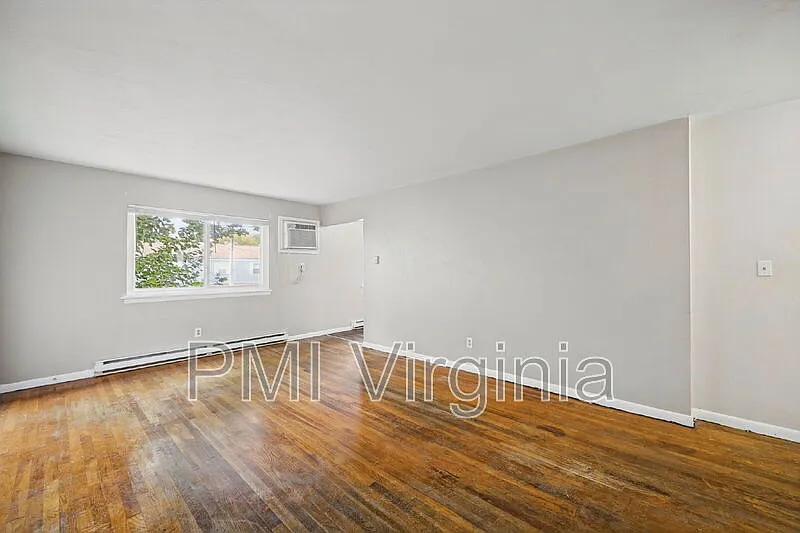 2 bed, 1.0 bath, 750 sqft, $995 — Photo 4