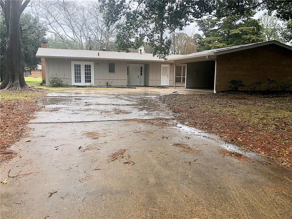 1st image of 3735 McCann Dr