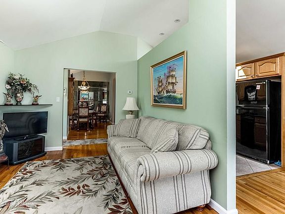 5th image of 159-04 87th St