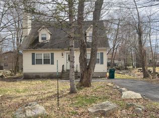 6241 Park Pl, Tobyhanna, PA 18466