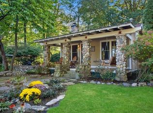 521 E Michigan St, New Buffalo, MI 49117