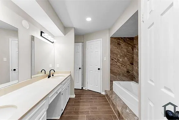 8102 Autumn Willow Dr — Photo 11