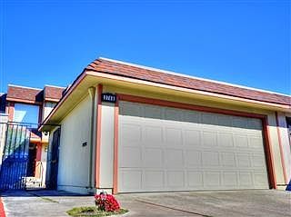2nd image of 3748 Brunswick Ct