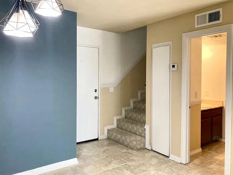 130 Albert St — Photo 10