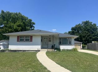 3124 Windsor Dr, Racine, WI 53404