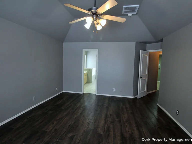 2808 Stonebrook Rd — Photo 33