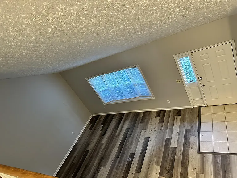 417 Patrick Henry Ct #1 — Photo 13