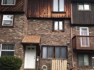 203 Bayberry Ln, Imperial, PA 15126