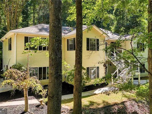 5011 Peach Mountain Cir, Gainesville, GA 30507