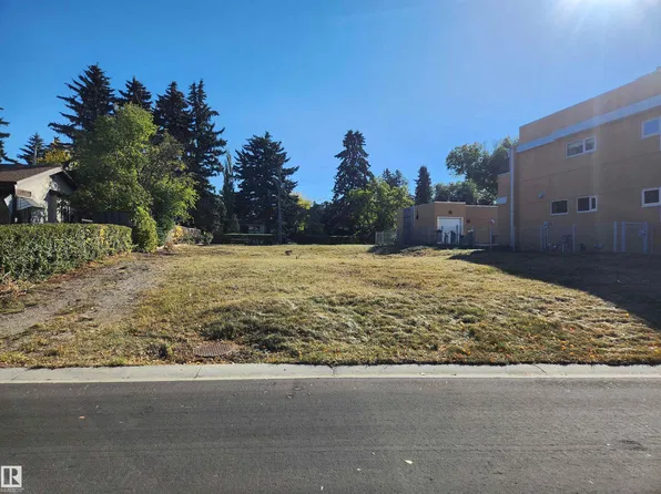 9019 Saskatchewan Dr NW, Edmonton, AB T6G 2B2