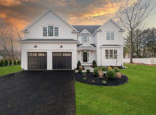 120 W Plain St, Wayland, MA 01778