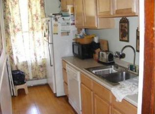 42 Riverside St, Lowell, MA 01854