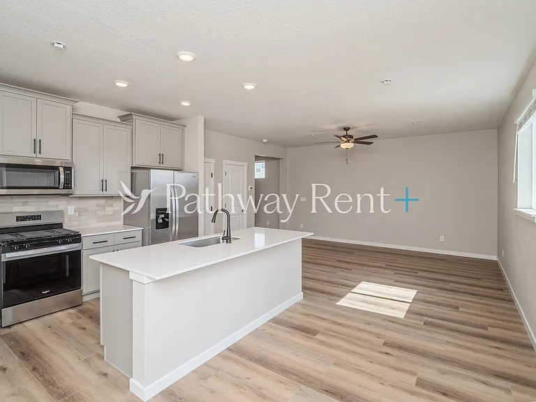 9353 Yampa Ct — Photo 8
