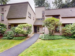 56 Crocus Ln #56, Avon, CT 06001