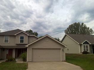 4963 Stoneback Dr, Lawrence, KS 66047