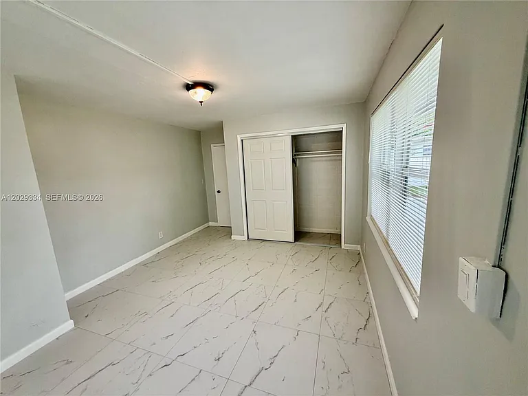 3021 NE 21st Ter #1 — Photo 8