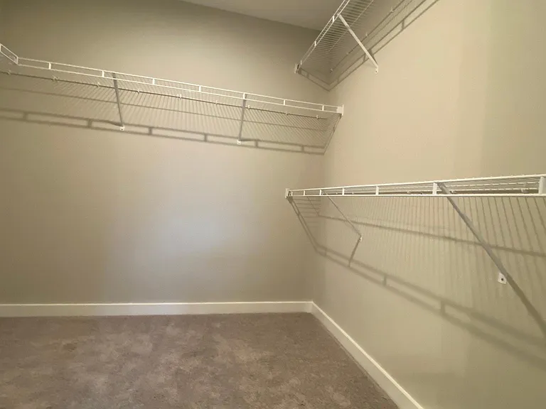 512 Main St — Photo 15