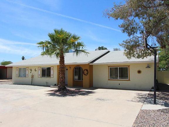 3rd image of 1761 N Kadota Ave