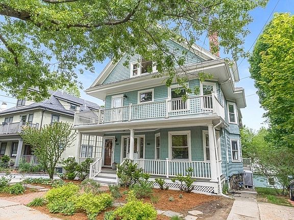 2nd image of 186 Pleasant St #1