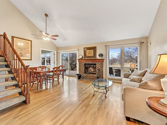 5th image of 4041 N Newport Ln
