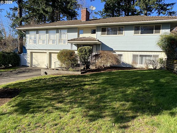 2nd image of 4115 SW Iowa St