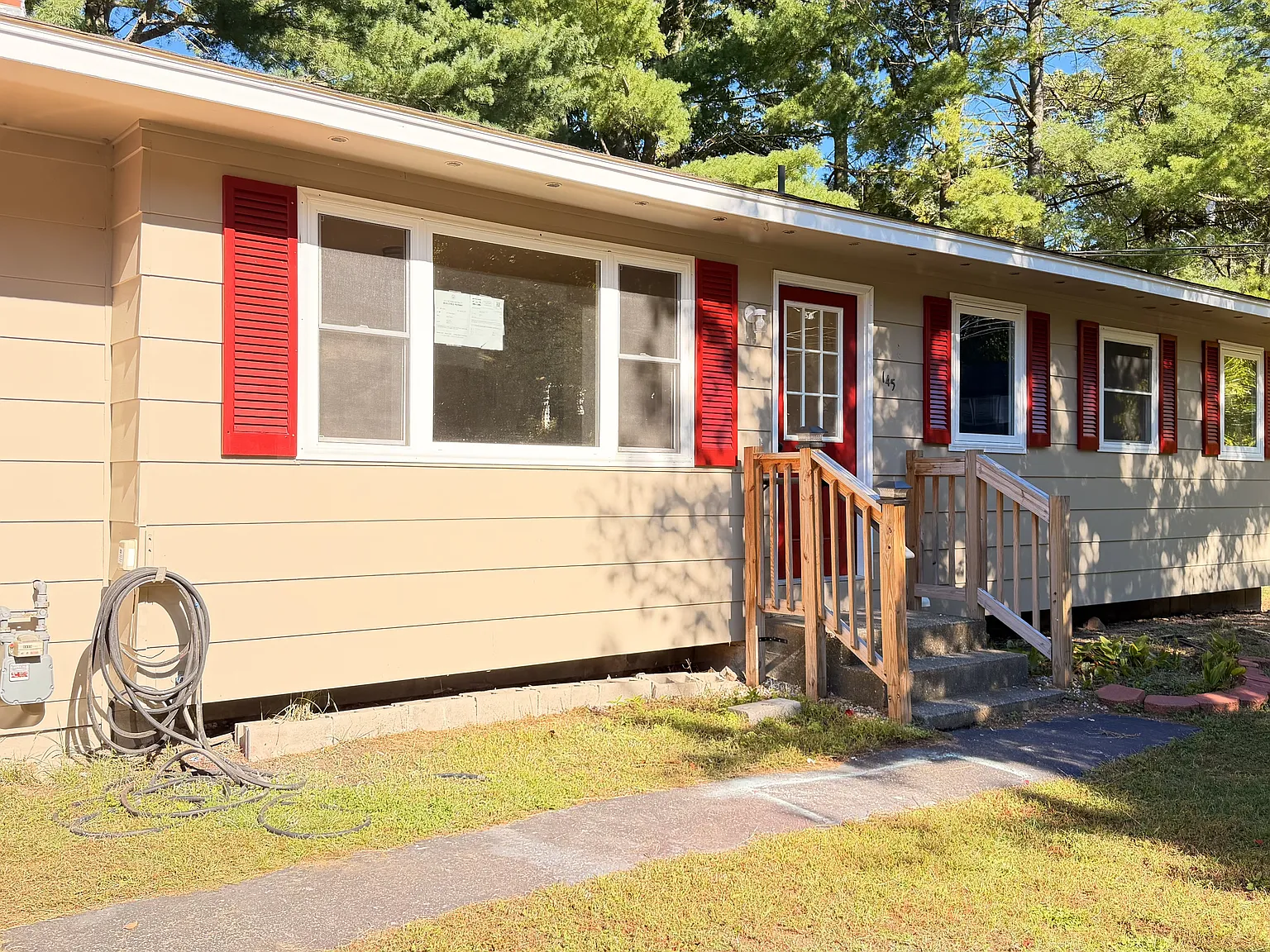 4 bed, 1.5 bath, $3,000 — Photo 2