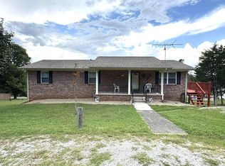 805 Jefferson Ave, Madisonville, TN 37354