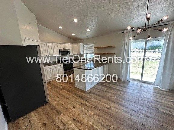 5th image of 3349 S Hawk Dr