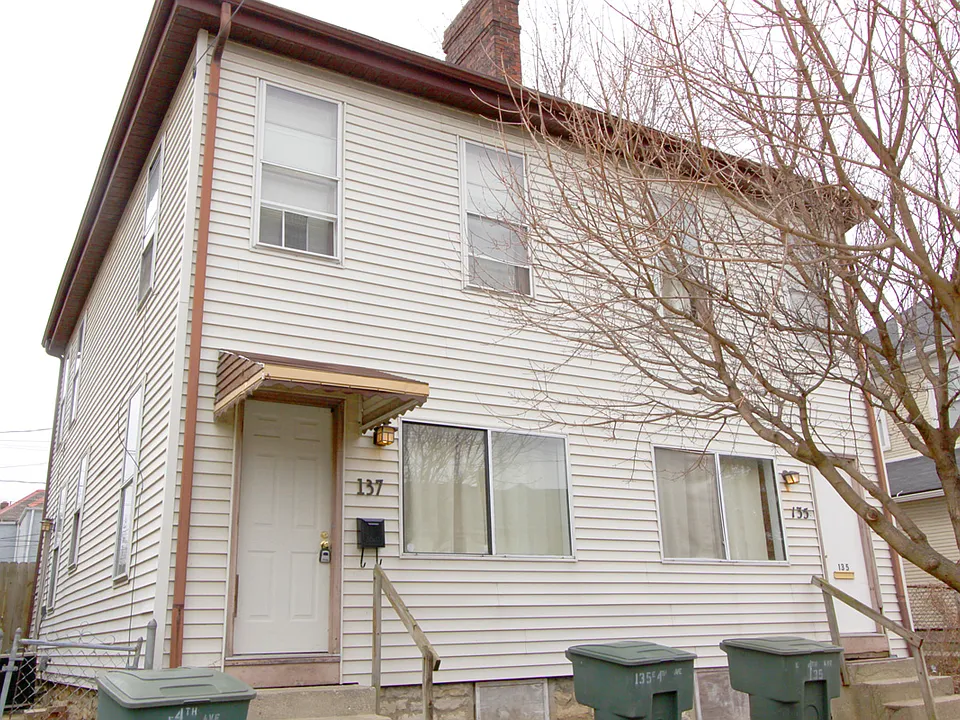 137 E 4th Ave