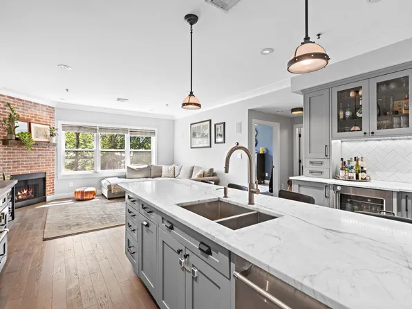 1313 Park Avenue image 1 of 17