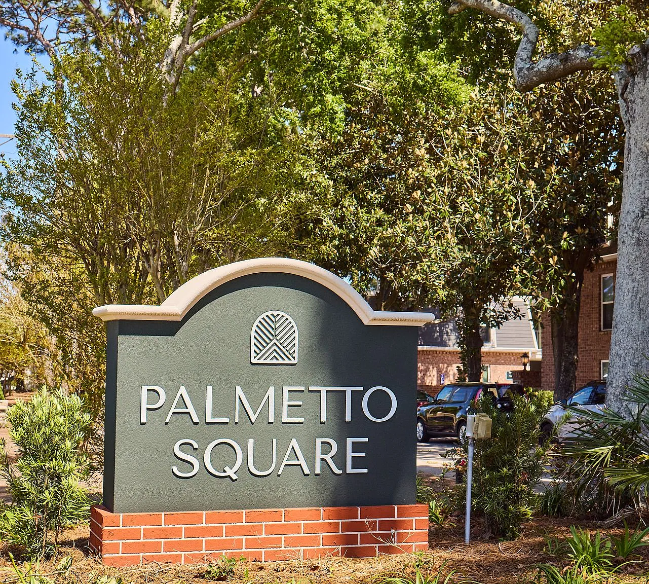 Palmetto Square — Photo 1