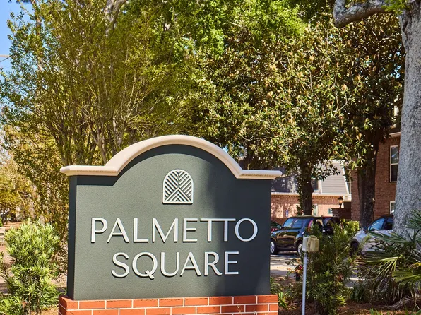Palmetto Square