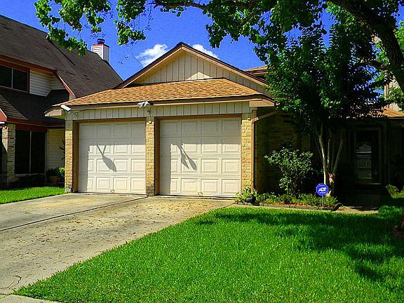 2nd image of 11611 Eaglewood Dr