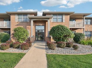 9735 Wildwood Ct UNIT 1-D, Highland, IN 46322