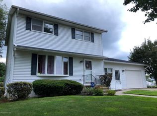 31 Allen Dr, Larksville, PA 18704