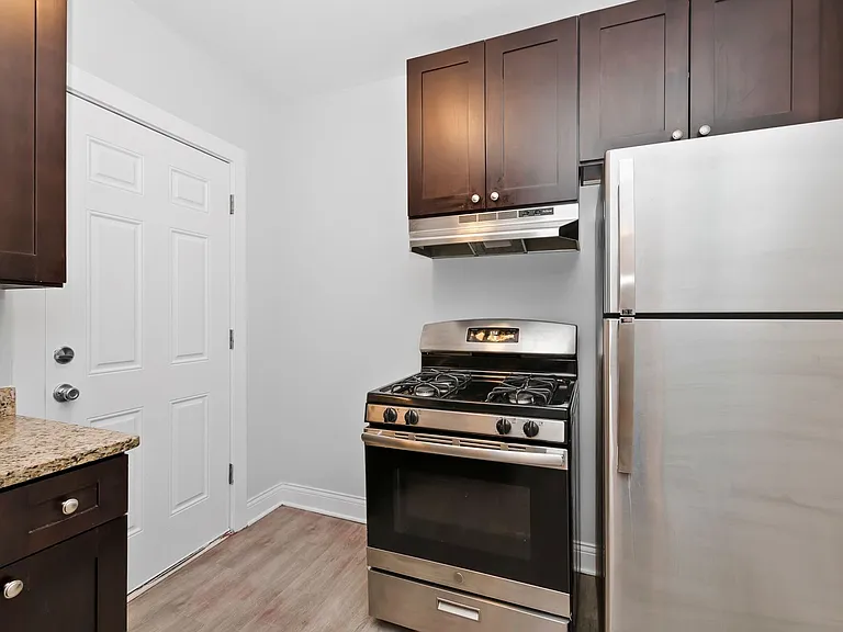 2453-2455 W Marquette Rd #6705-6711 — Photo 5