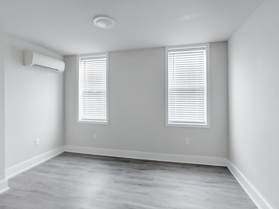 2nd image of 653 E Wishart St #11
