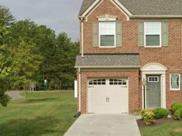 8896 Ringview Dr, Mechanicsville, VA 23116